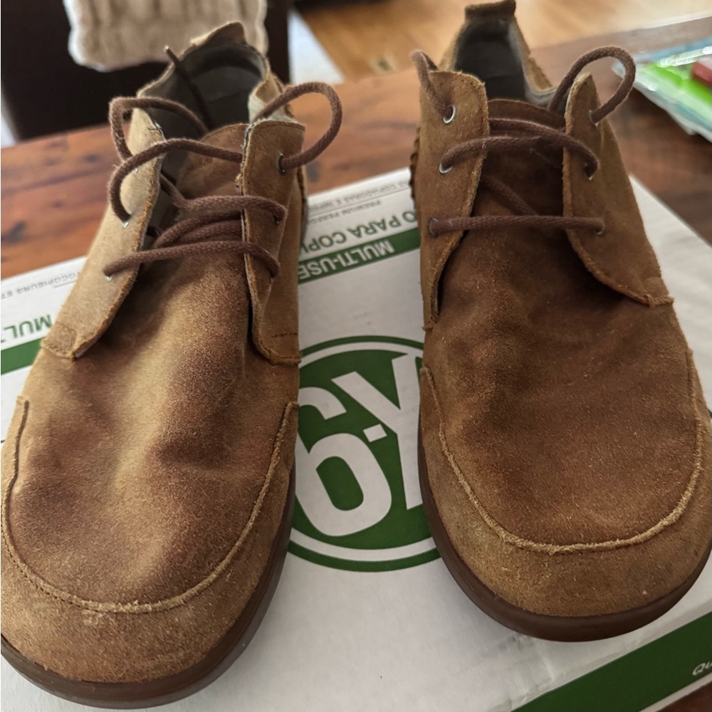 OluKai Men's Tan Chukka Boots